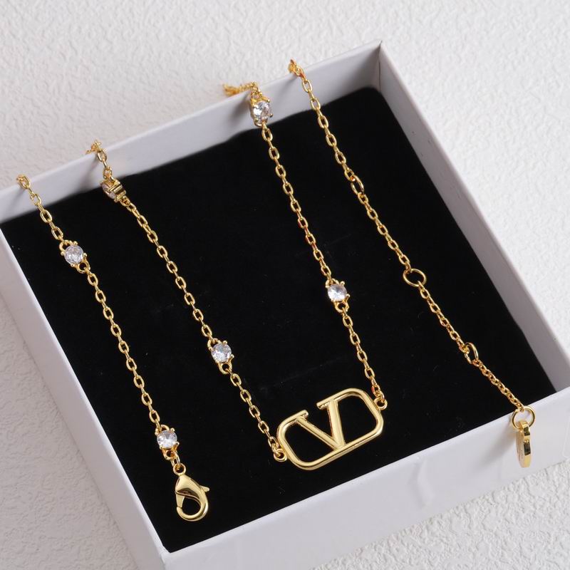Valentino necklace 03lyx9 (7)